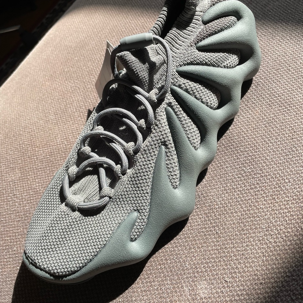 ADIDAS YEEZY 450 BNWT